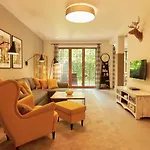 Seayou Yellow House *