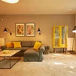 Seayou Yellow House