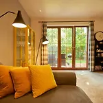 Seayou Yellow House *