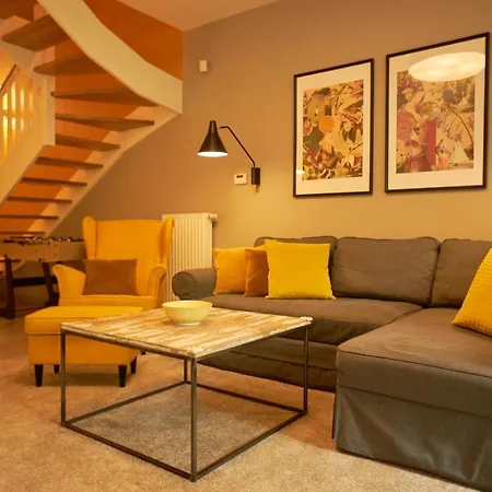 펜션 Seayou Yellow House