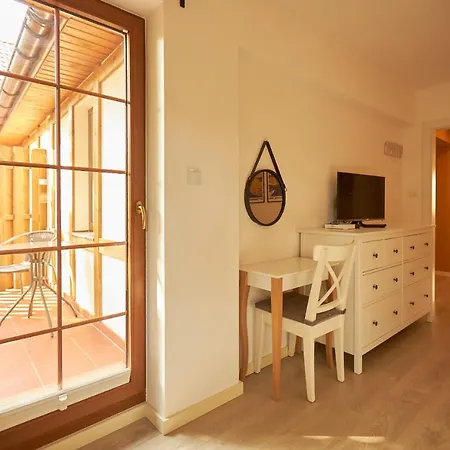 Seayou Yellow House * 로고보