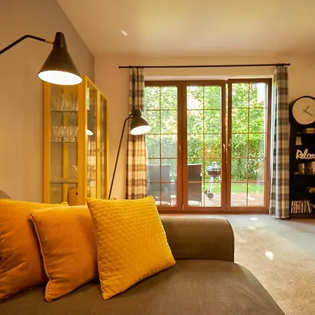 Seayou Yellow House *