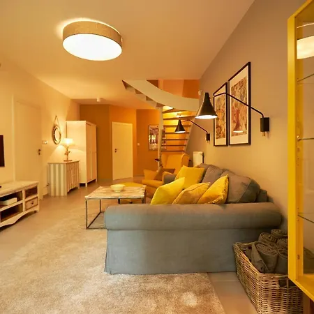 Seayou Yellow House *