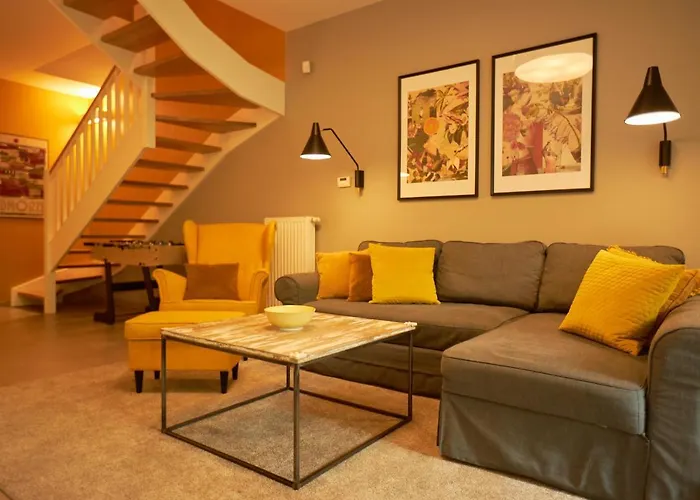 Vakantiehuis Seayou Yellow House