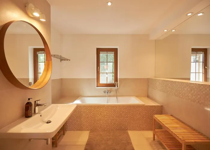 Vakantiehuis Seayou Yellow House