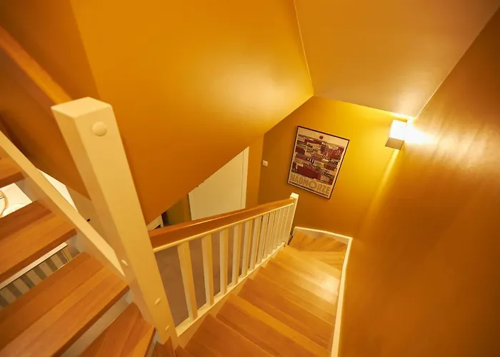 Seayou Yellow House *