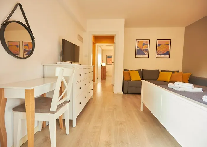 Seayou Yellow House *