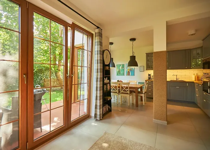 Seayou Yellow House *