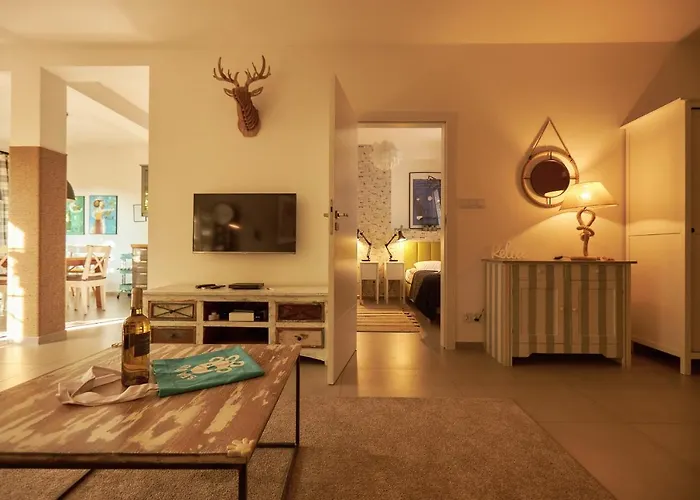 Prázdninový dům Seayou Yellow House